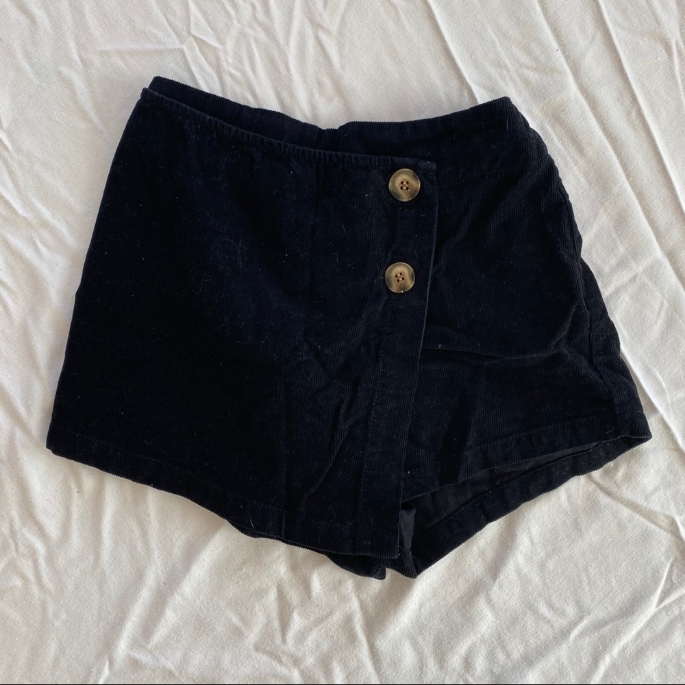 black button front skort